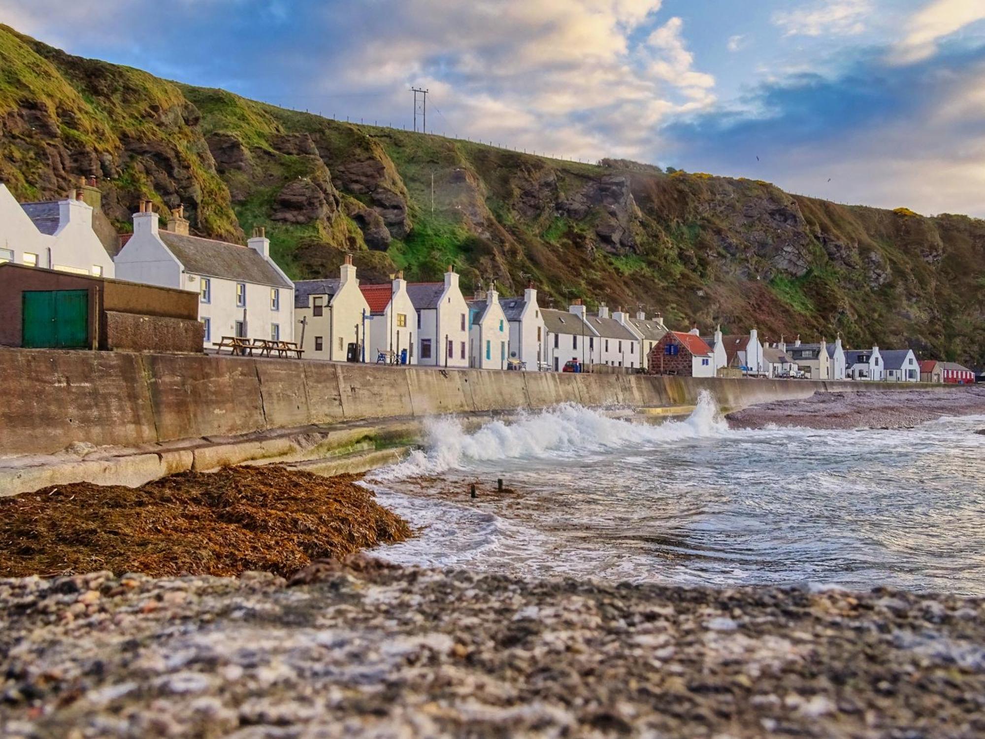 The Pennan Inn Esterno foto